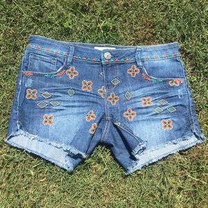 Rue21 embroidered denim shorts